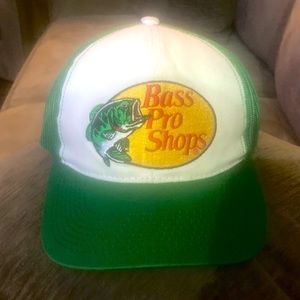 - Bass Pro Shops Mesh Cap, hunter green